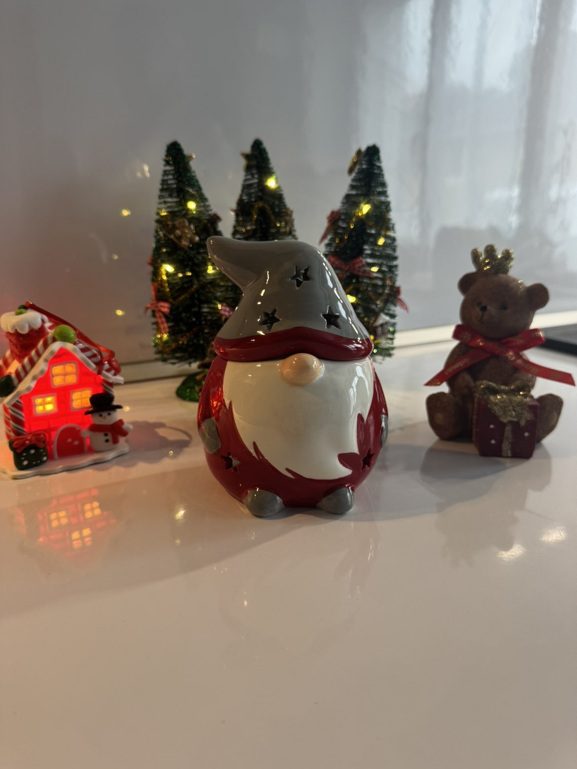 Brûle-Parfum Gnome Rouge et Gris